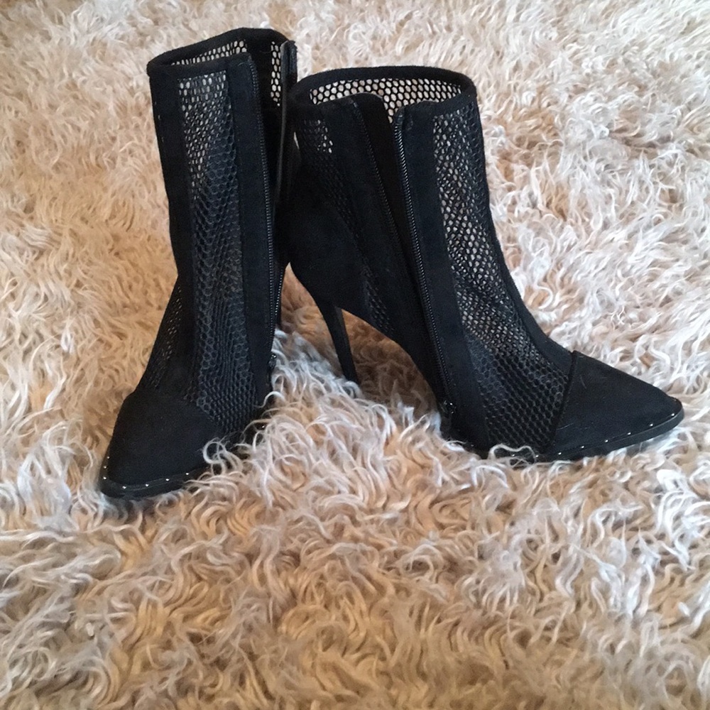 NWOT So Me Heels